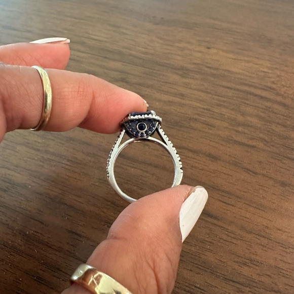 Cubit circonia beautiful blue ring size 7 - Picture 2 of 9